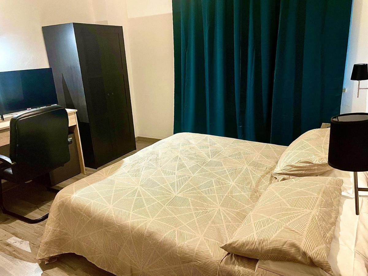 Hotel Ai Tufi Сиена Екстериор снимка