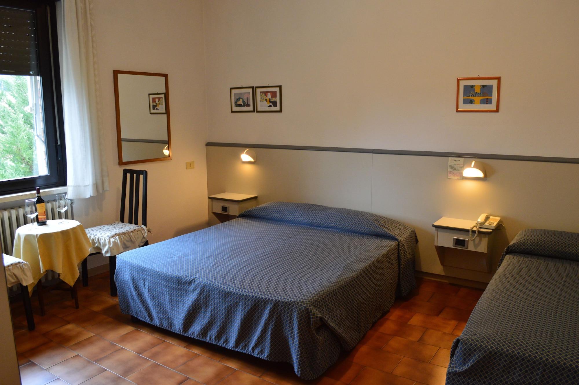 Hotel Ai Tufi Сиена Екстериор снимка