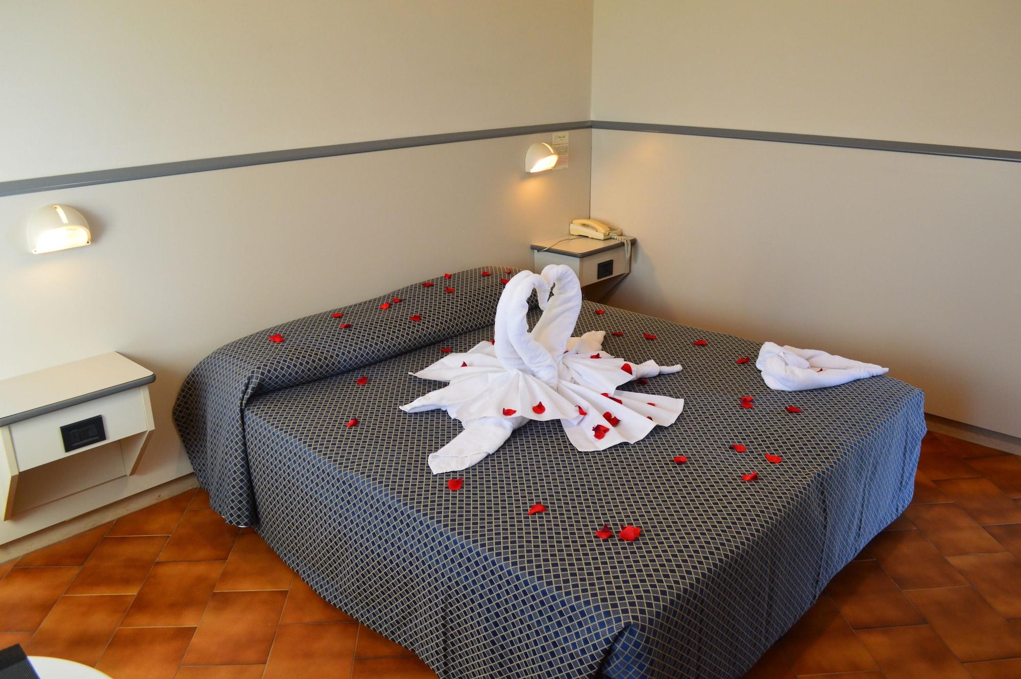 Hotel Ai Tufi Сиена Екстериор снимка