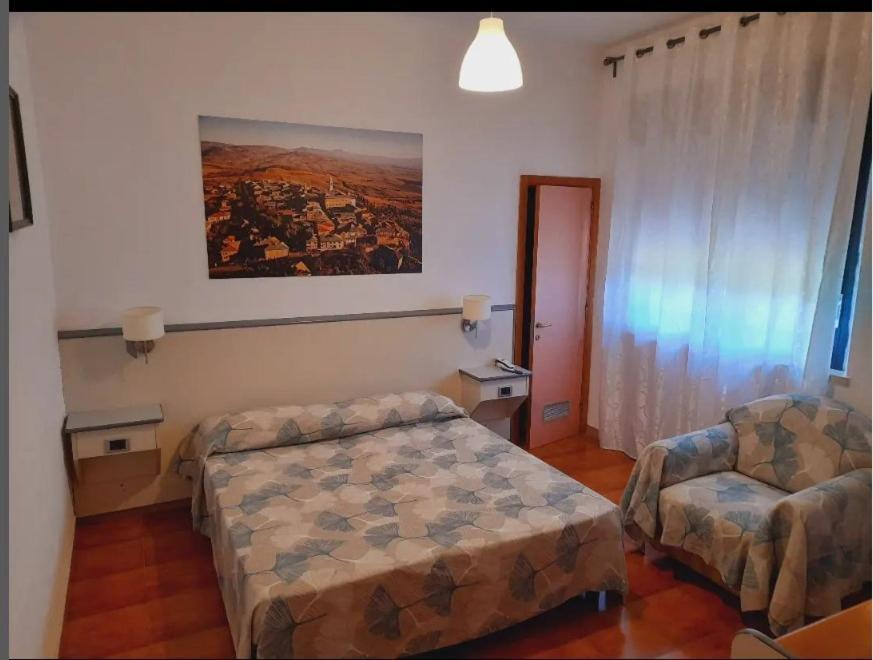 Hotel Ai Tufi Сиена Екстериор снимка