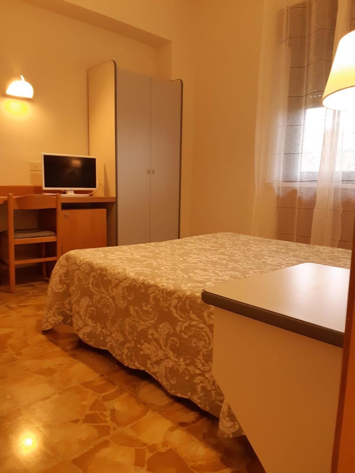 Hotel Ai Tufi Сиена Екстериор снимка