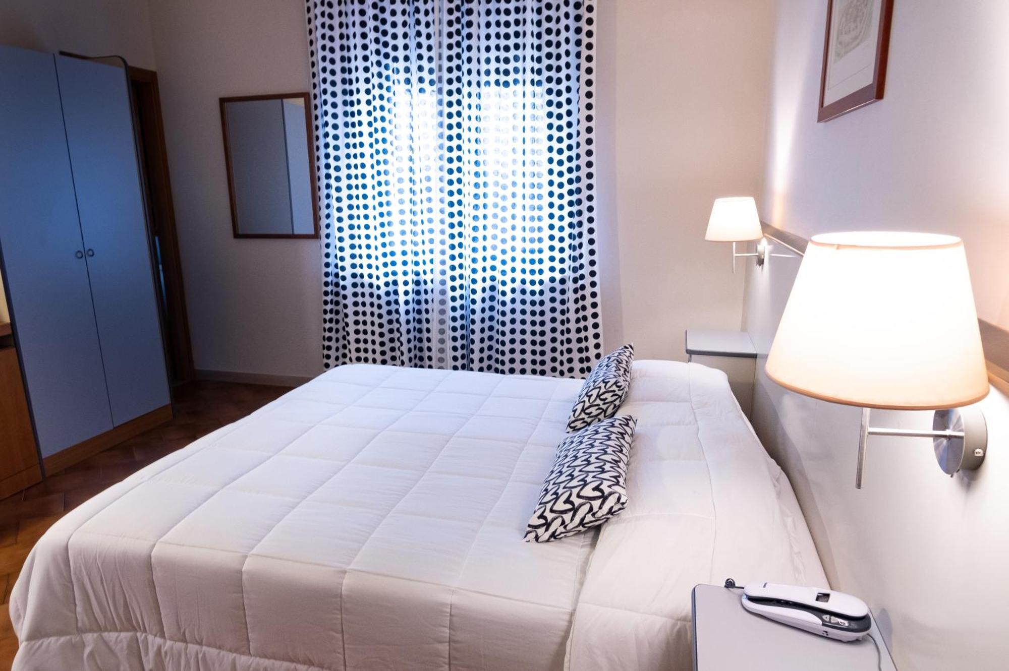 Hotel Ai Tufi Сиена Екстериор снимка