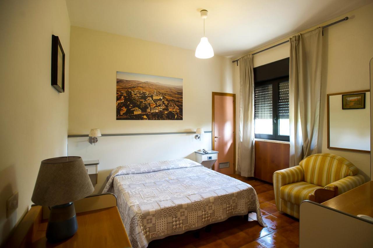 Hotel Ai Tufi Сиена Екстериор снимка